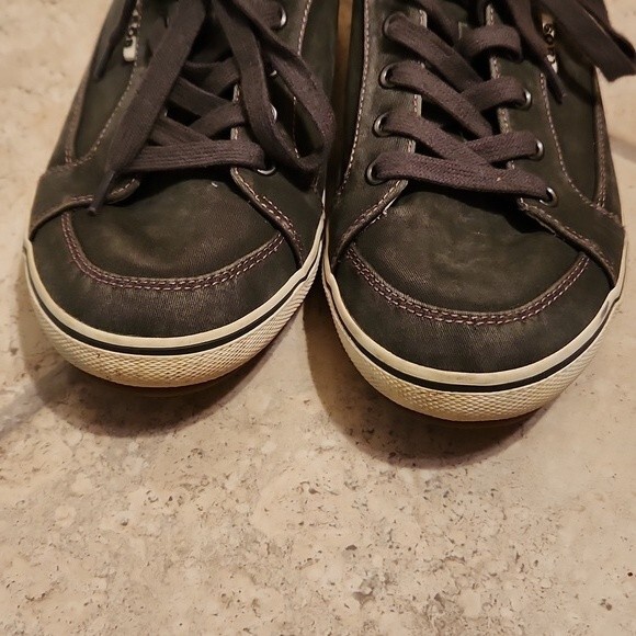 Taos Moc Star Sneakers in Graphite Size 9.5 - Picture 2 of 10